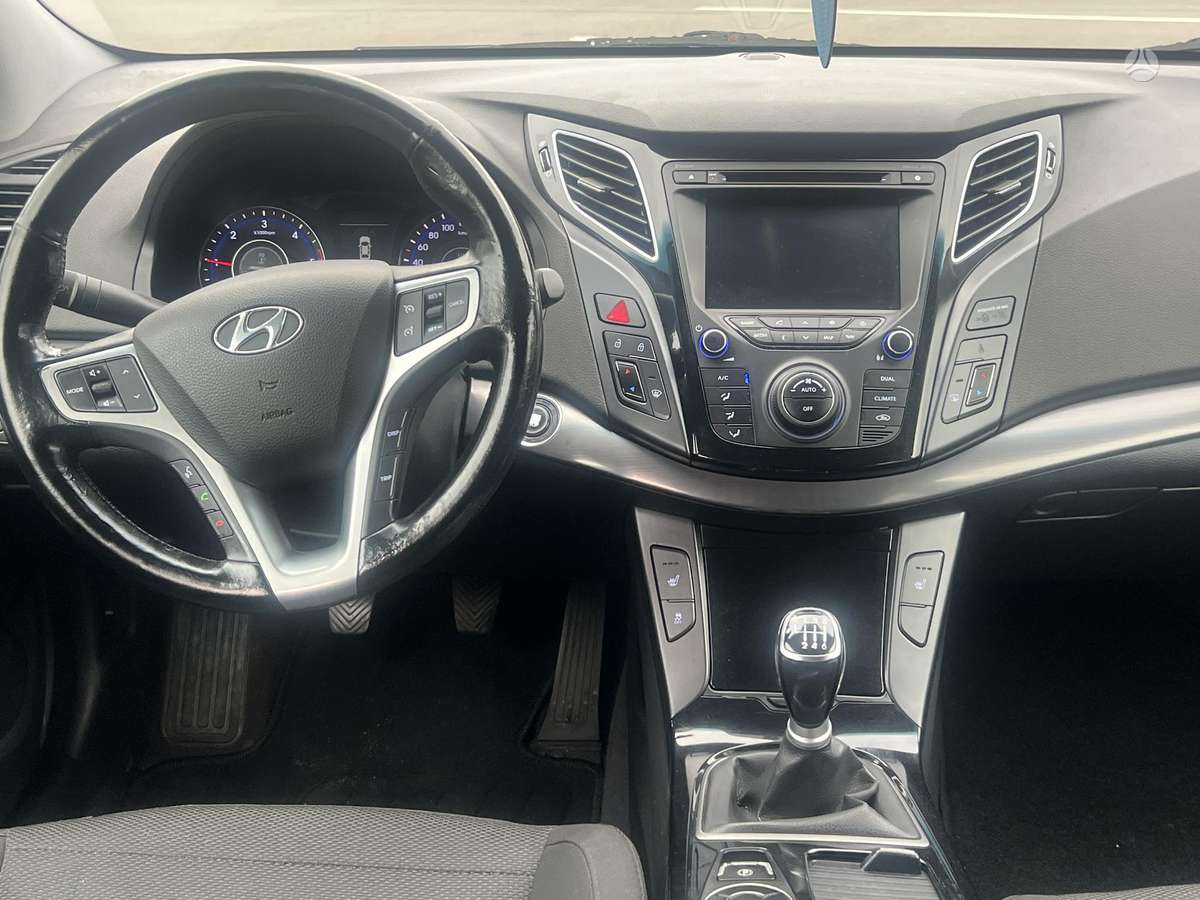 Hyundai i40 2012 — photo 14