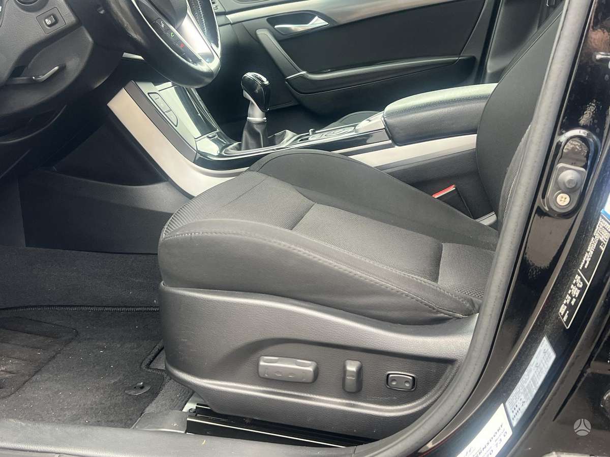 Hyundai i40 2012 — photo 17