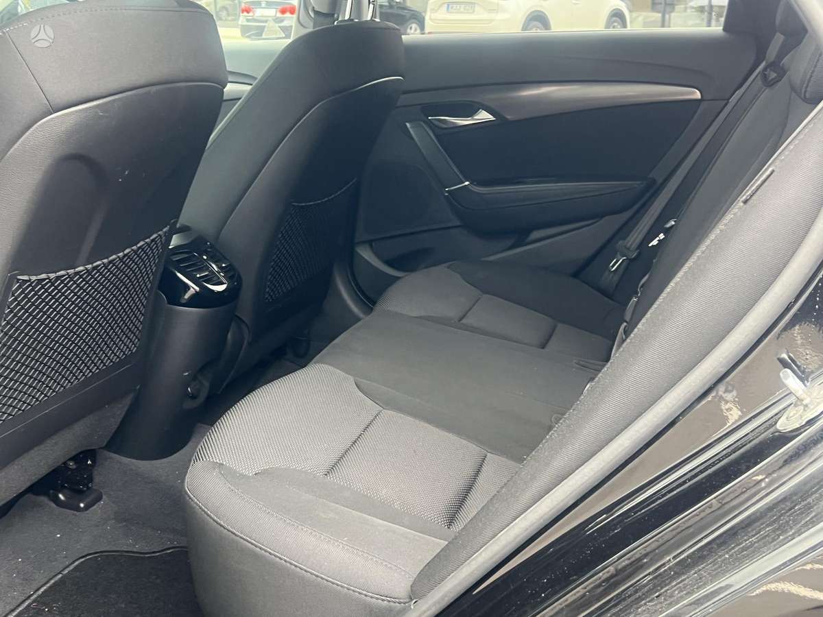 Hyundai i40 2012 — photo 22