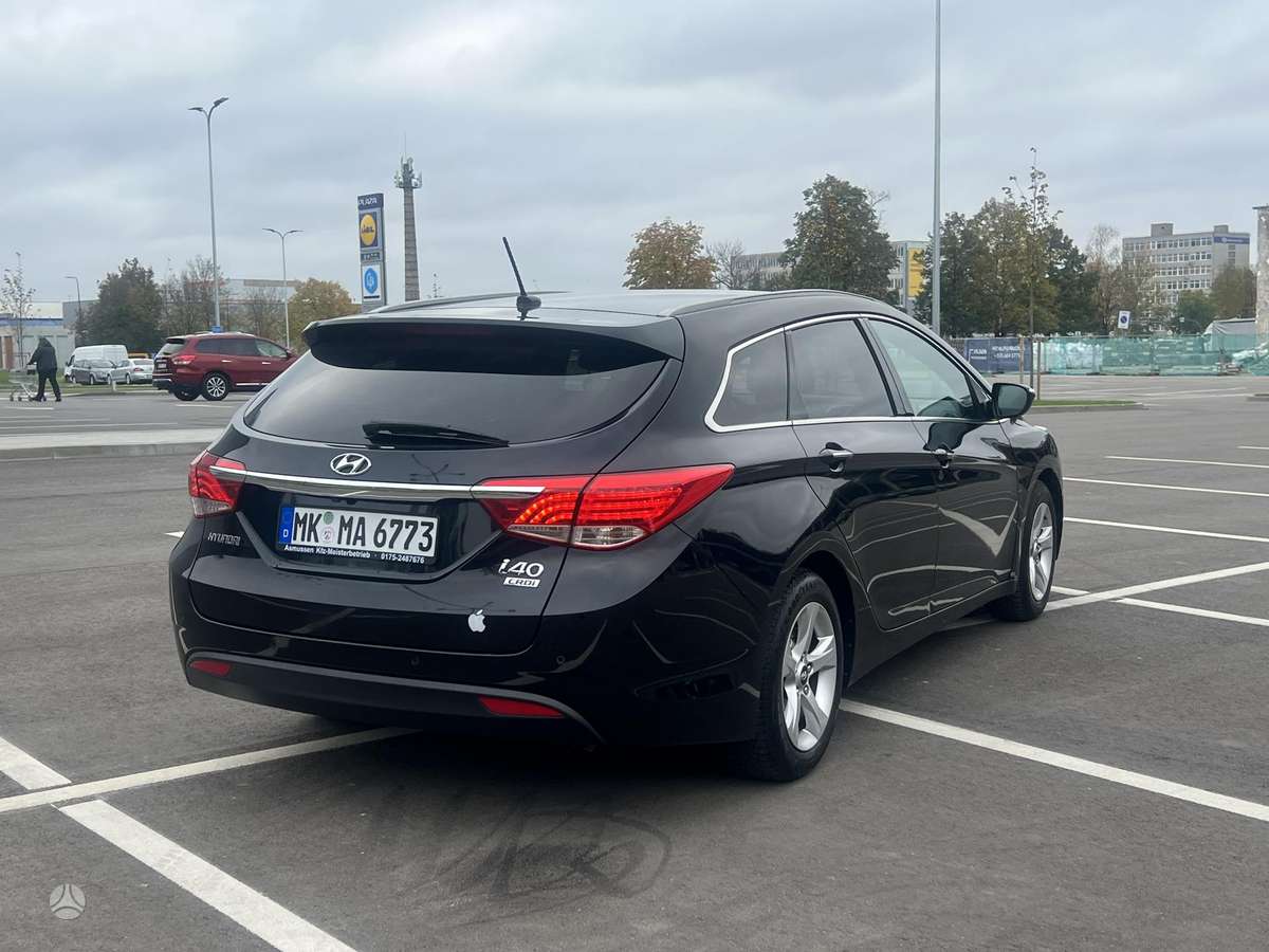 Hyundai i40 2012 — photo 9
