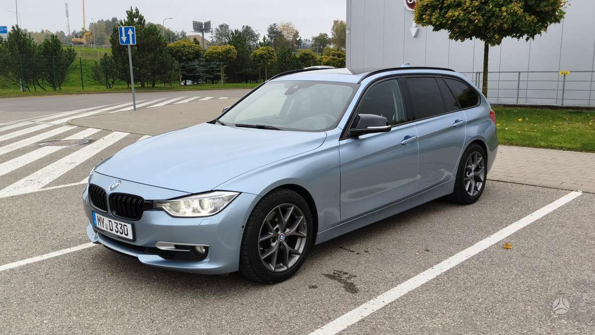 BMW 325, 2014