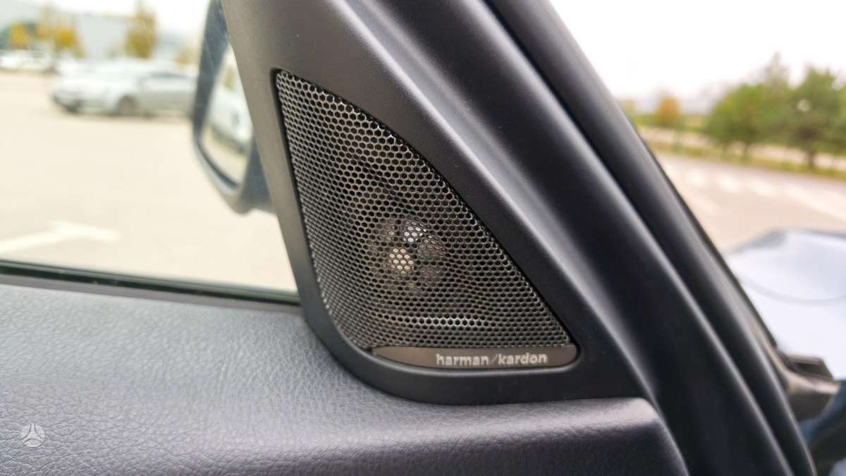 BMW 325 2014 — photo 18