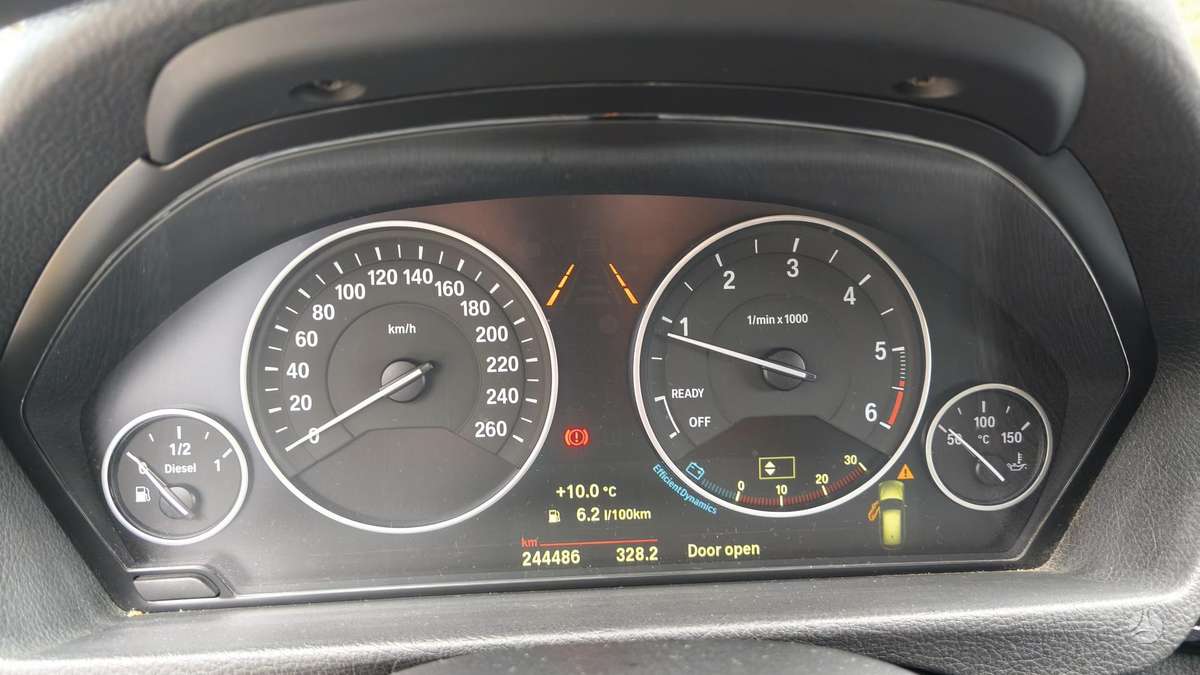 BMW 325 2014 — photo 19