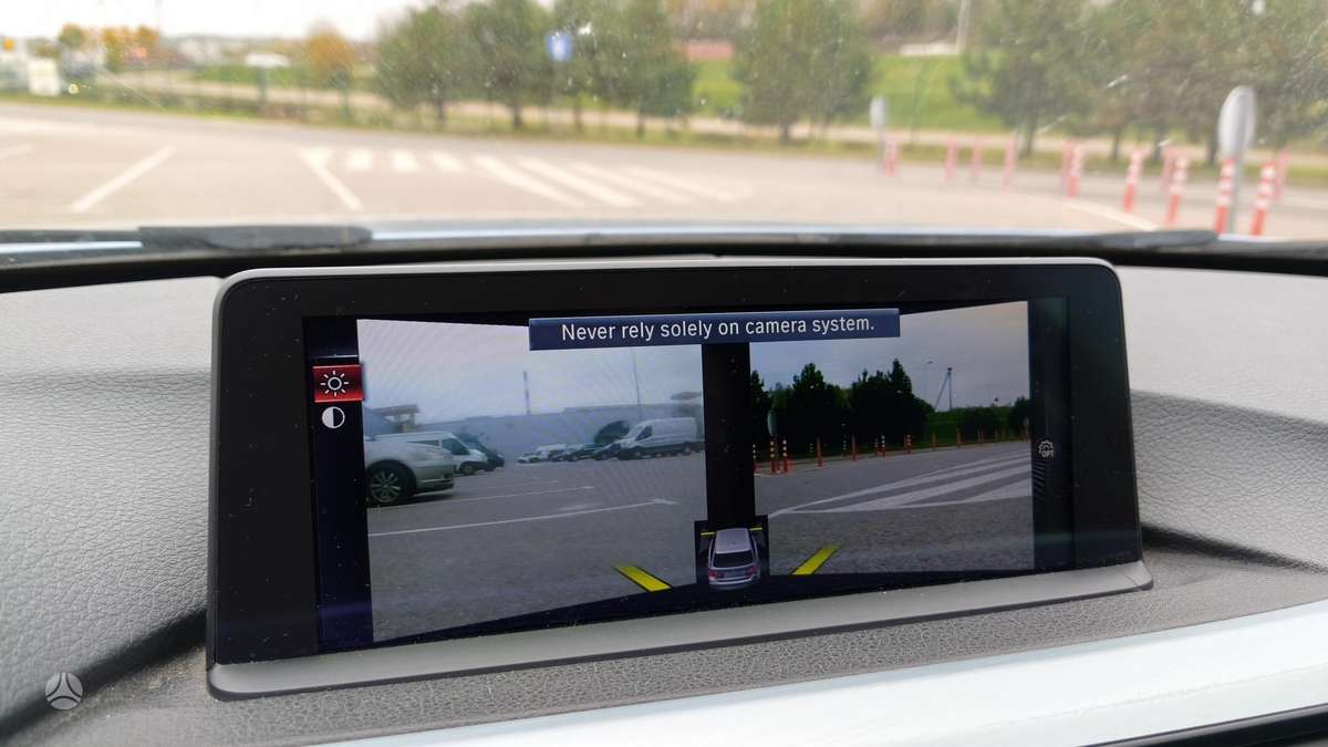 BMW 325 2014 — photo 20