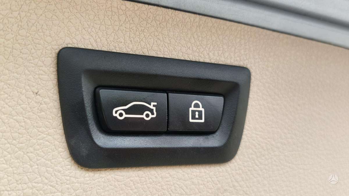 BMW 325 2014 — photo 23