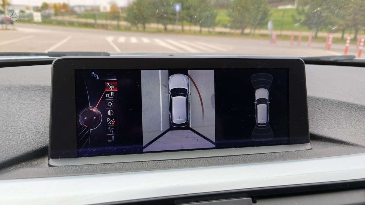 BMW 325 2014 — photo 25