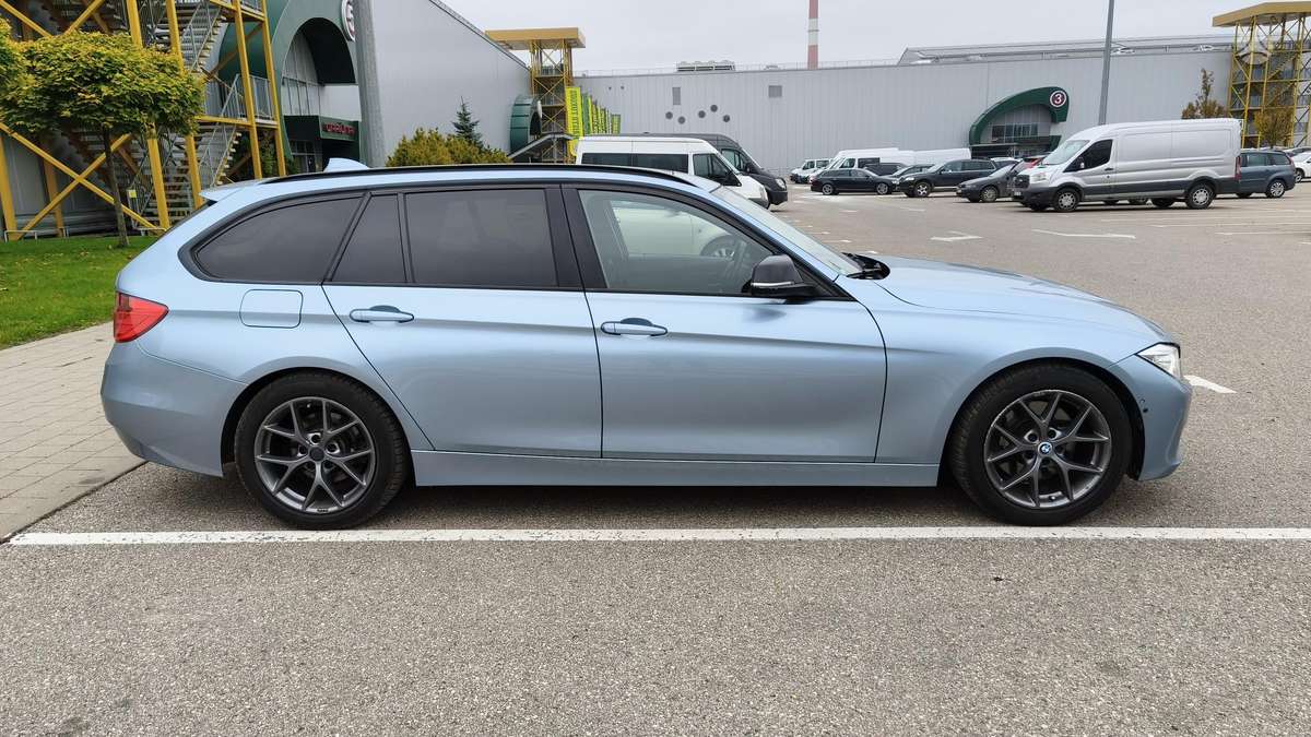 BMW 325 2014 — engine 1995 cm³, 218 HP (160kW)