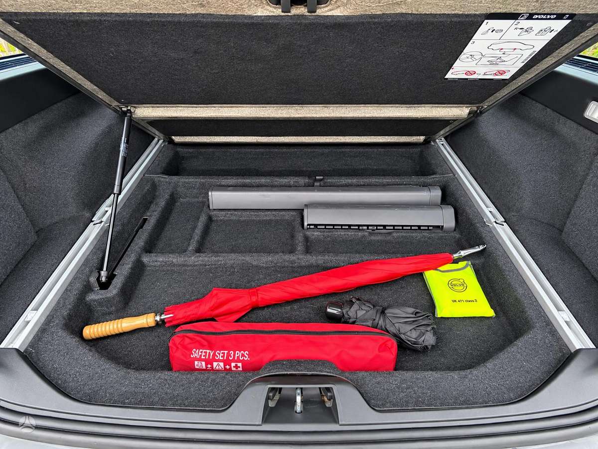 Volvo V70 2009 — photo 13