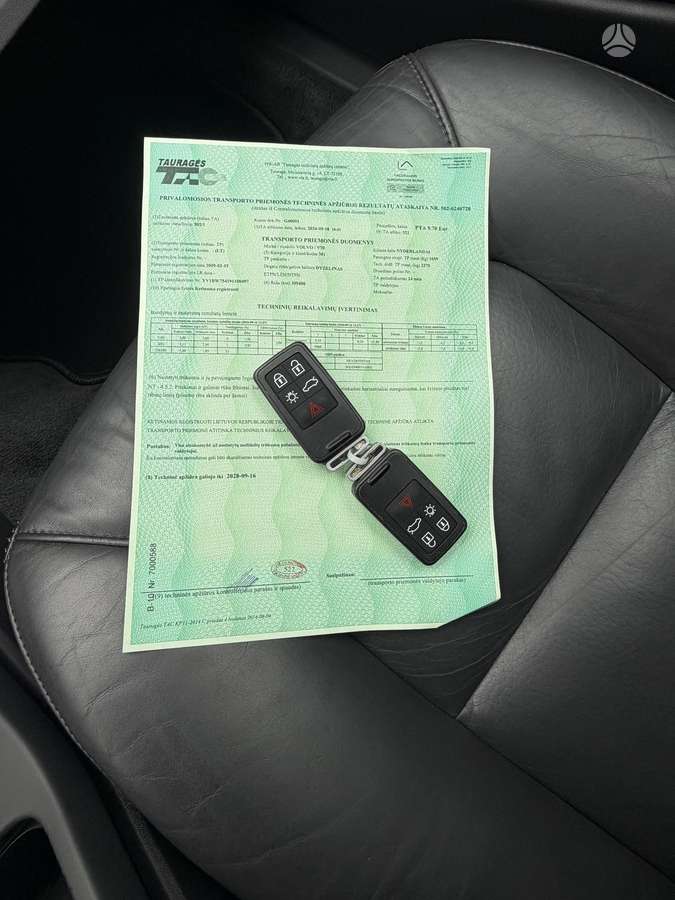 Volvo V70 2009 — photo 15