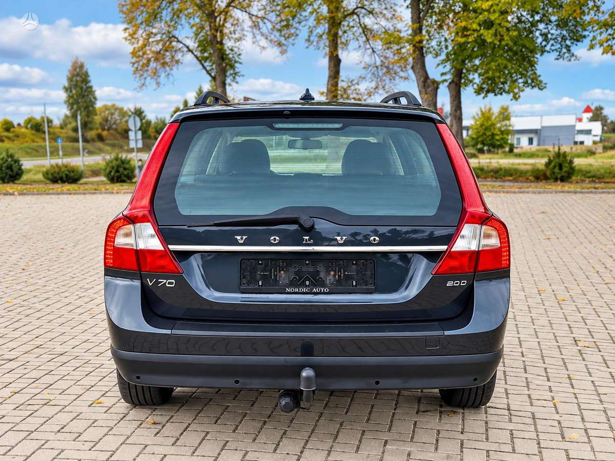 Volvo V70 2009 — photo 7