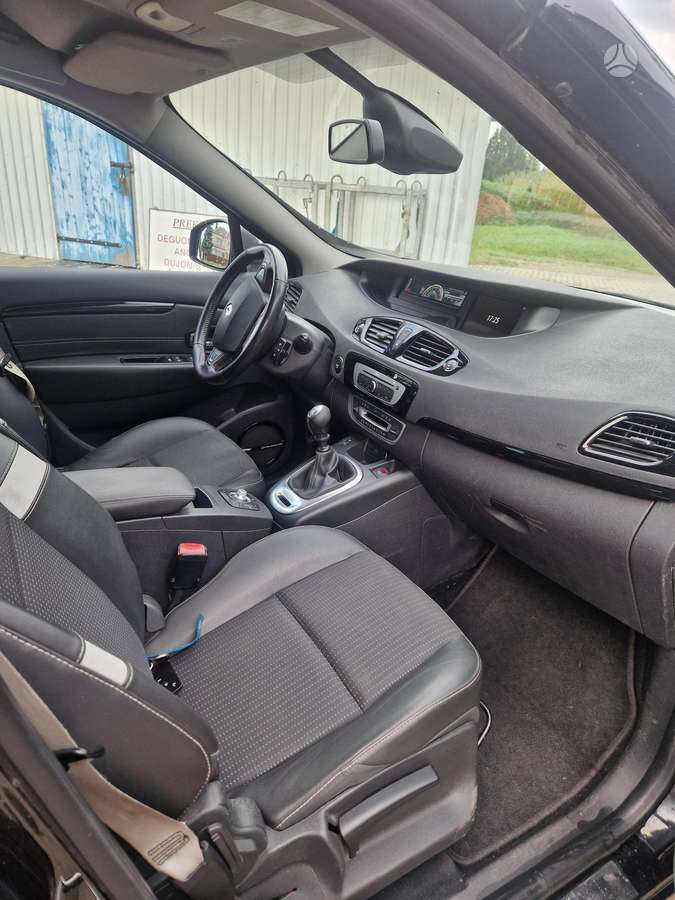 Renault Grand 2014 — photo 11
