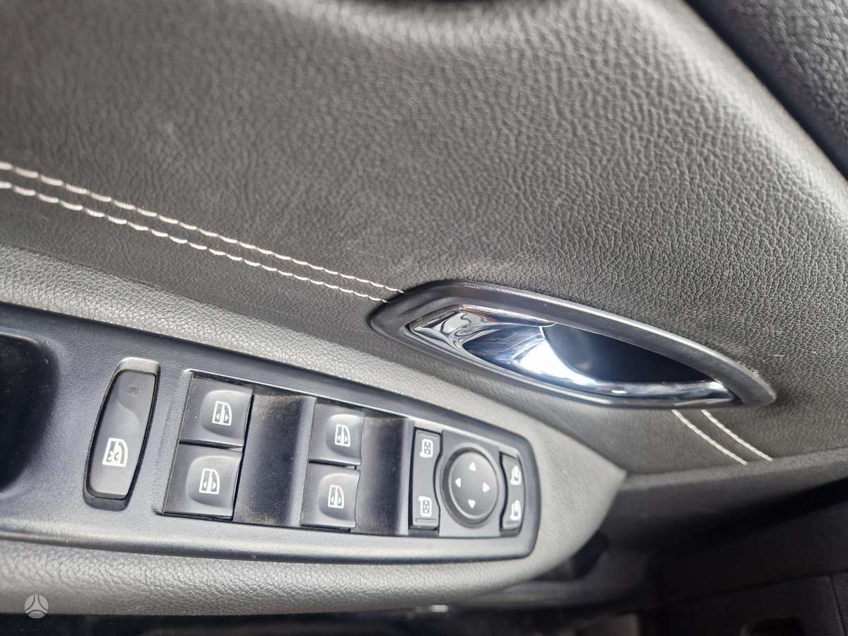 Renault Grand 2014 — photo 13