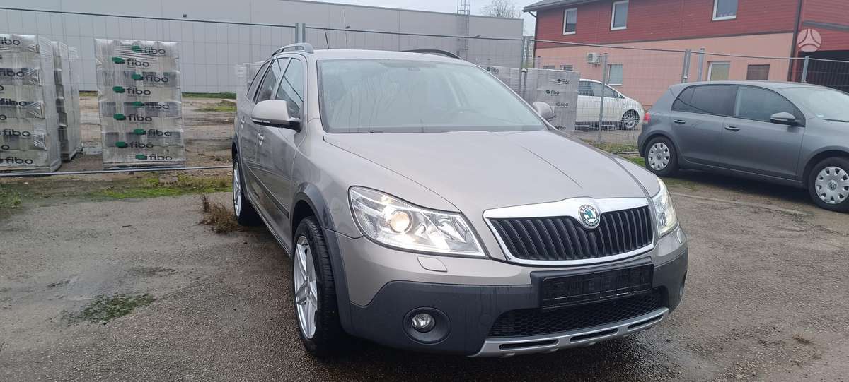 Skoda Octavia 2012 — engine 1960 cm³, 140 HP (103kW)