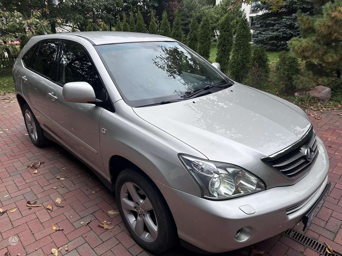 Lexus RX 2006 — салон