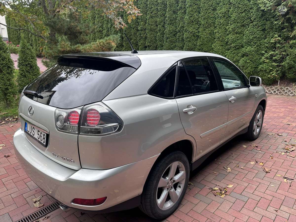 Lexus RX 2006 — двигун 3311 cm³, 211 HP (155kW)