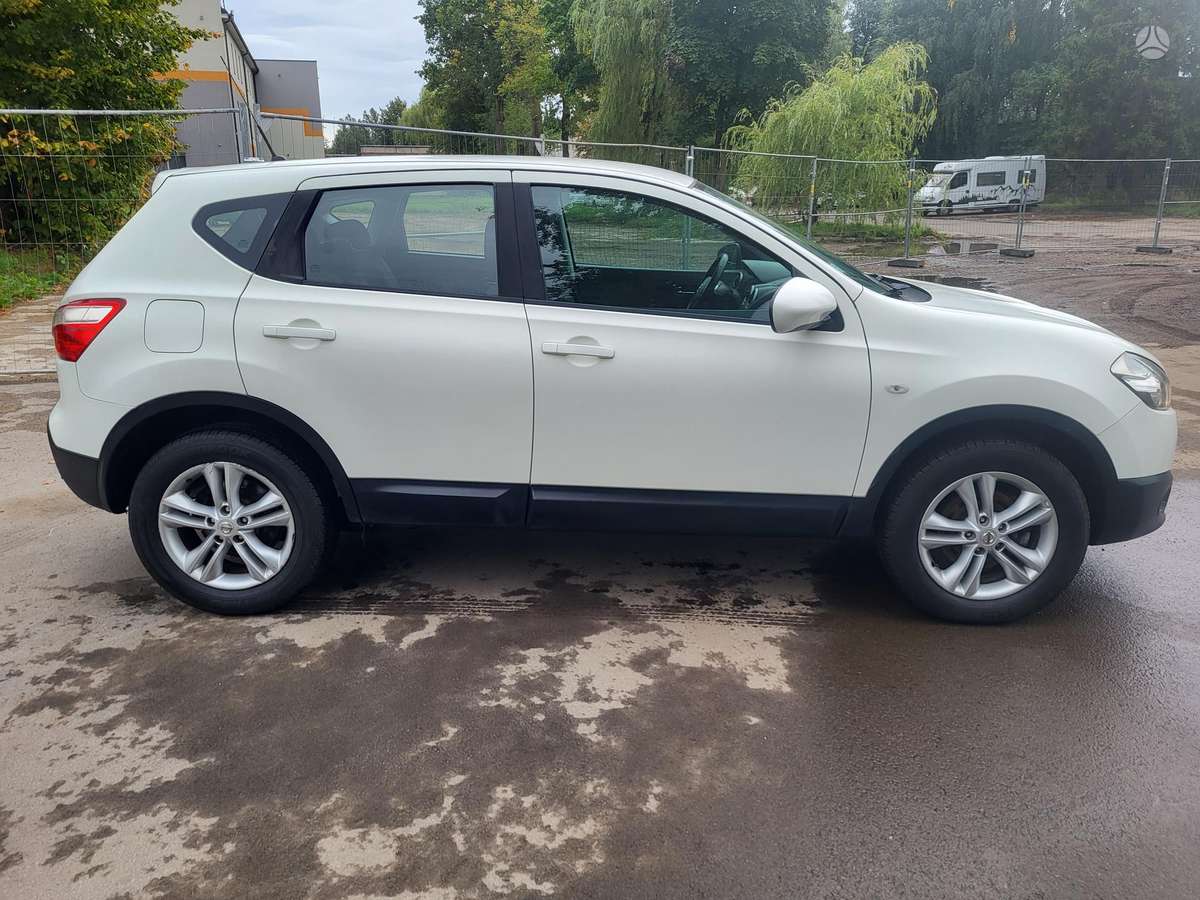 Nissan Qashqai 2012 — photo 7