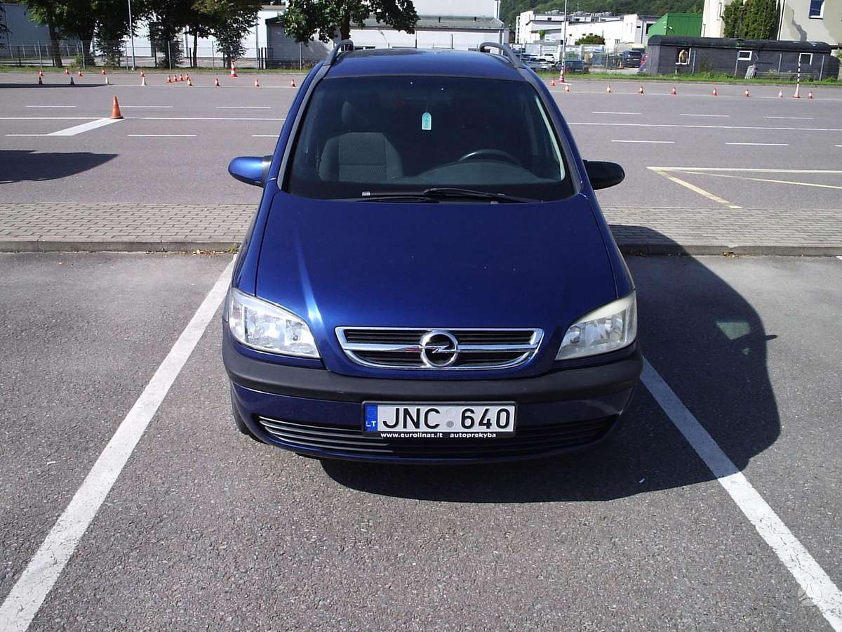 Opel Zafira, 2004