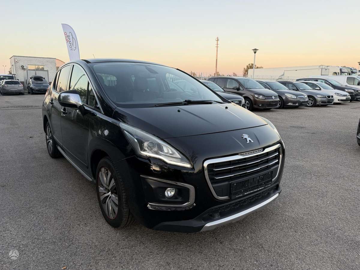 Peugeot 3008 2015 — вигляд ззаду