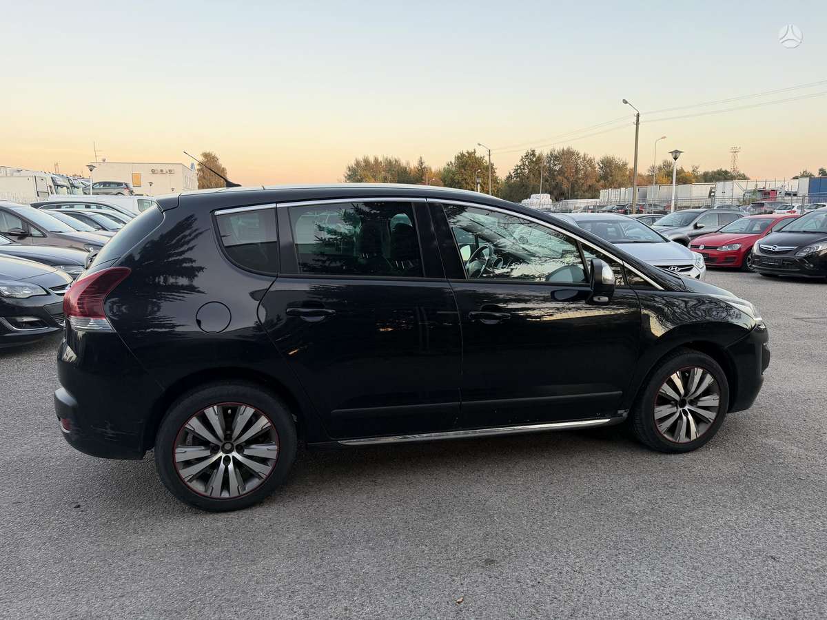 Peugeot 3008 2015 — двигун 1598 cm³, 156 HP (115kW)