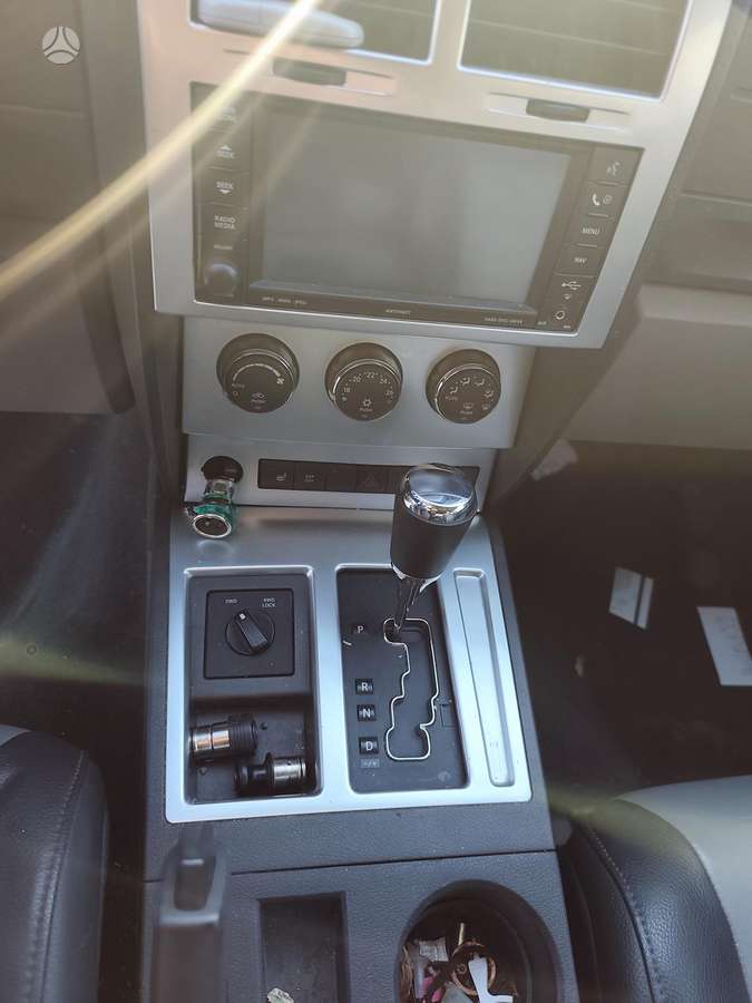 Dodge Nitro 2009 — photo 5