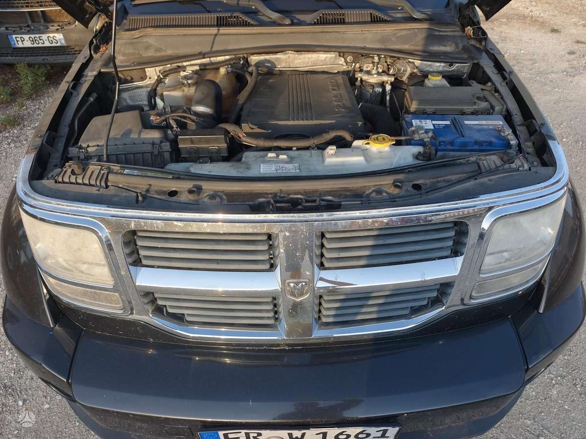 Dodge Nitro 2009 — photo 6