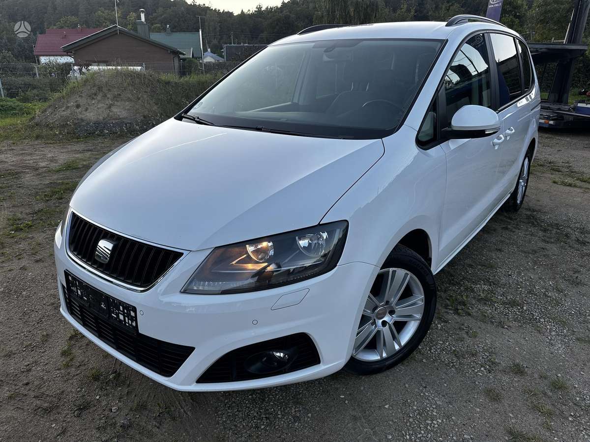 Seat Alhambra 2014 — rear view