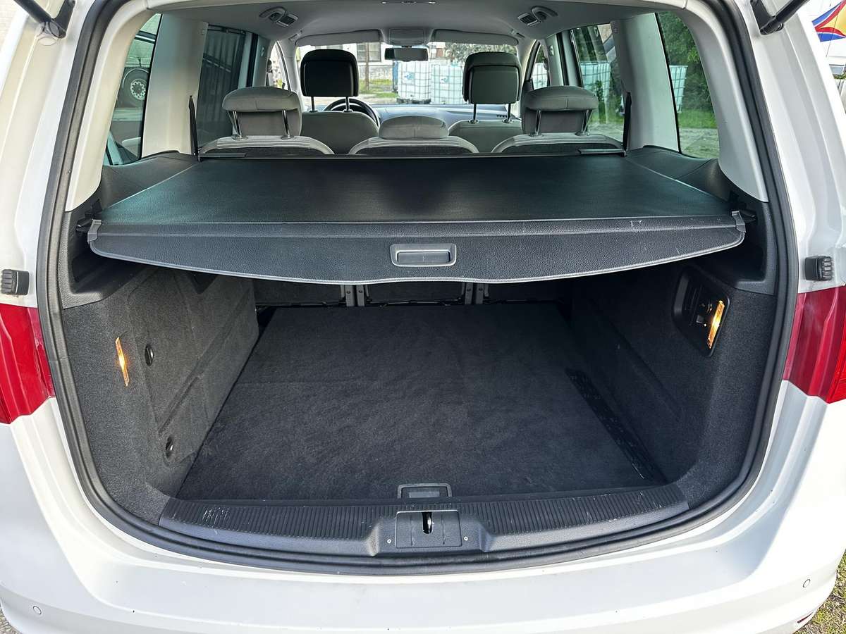Seat Alhambra 2014 — photo 20