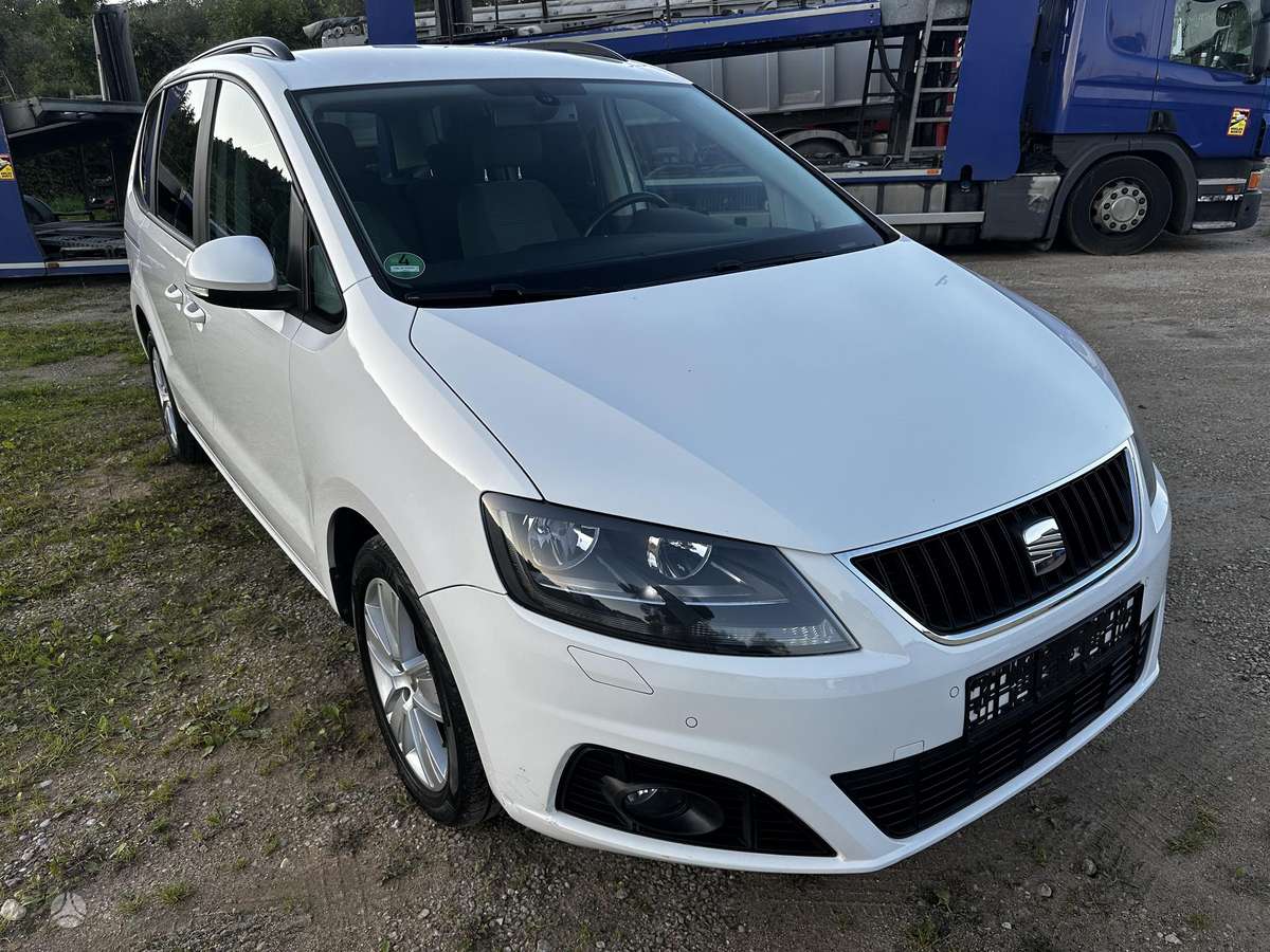 Seat Alhambra 2014 — photo 5