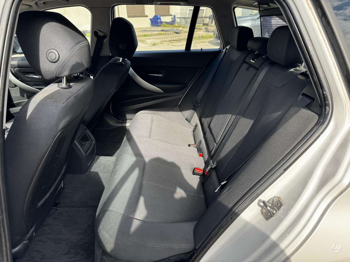 BMW 320 2013 — photo 13
