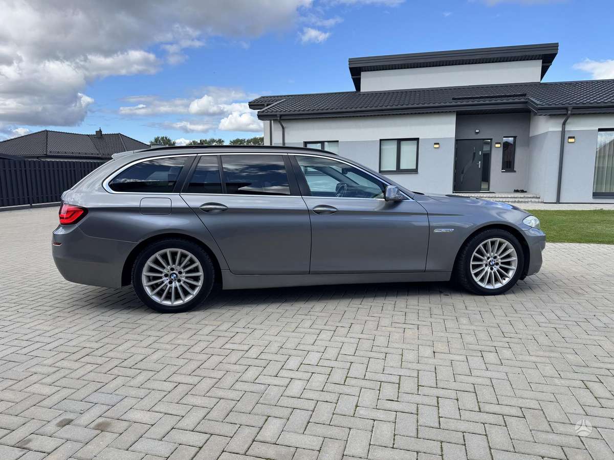 BMW 530 2011 — engine 2993 cm³, 204 HP (150kW)
