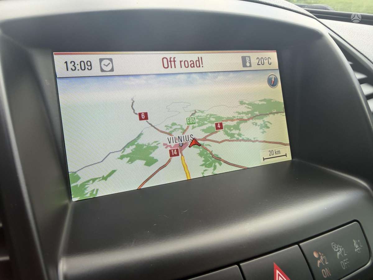 Opel Insignia 2012 — photo 20