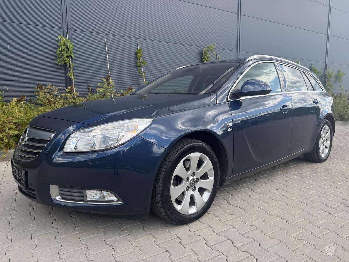 Opel Insignia 2012 — photo 8