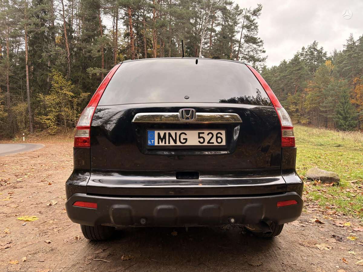 Honda CR-V 2008 — rear view