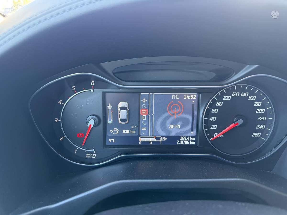 Ford Mondeo 2014 — photo 13