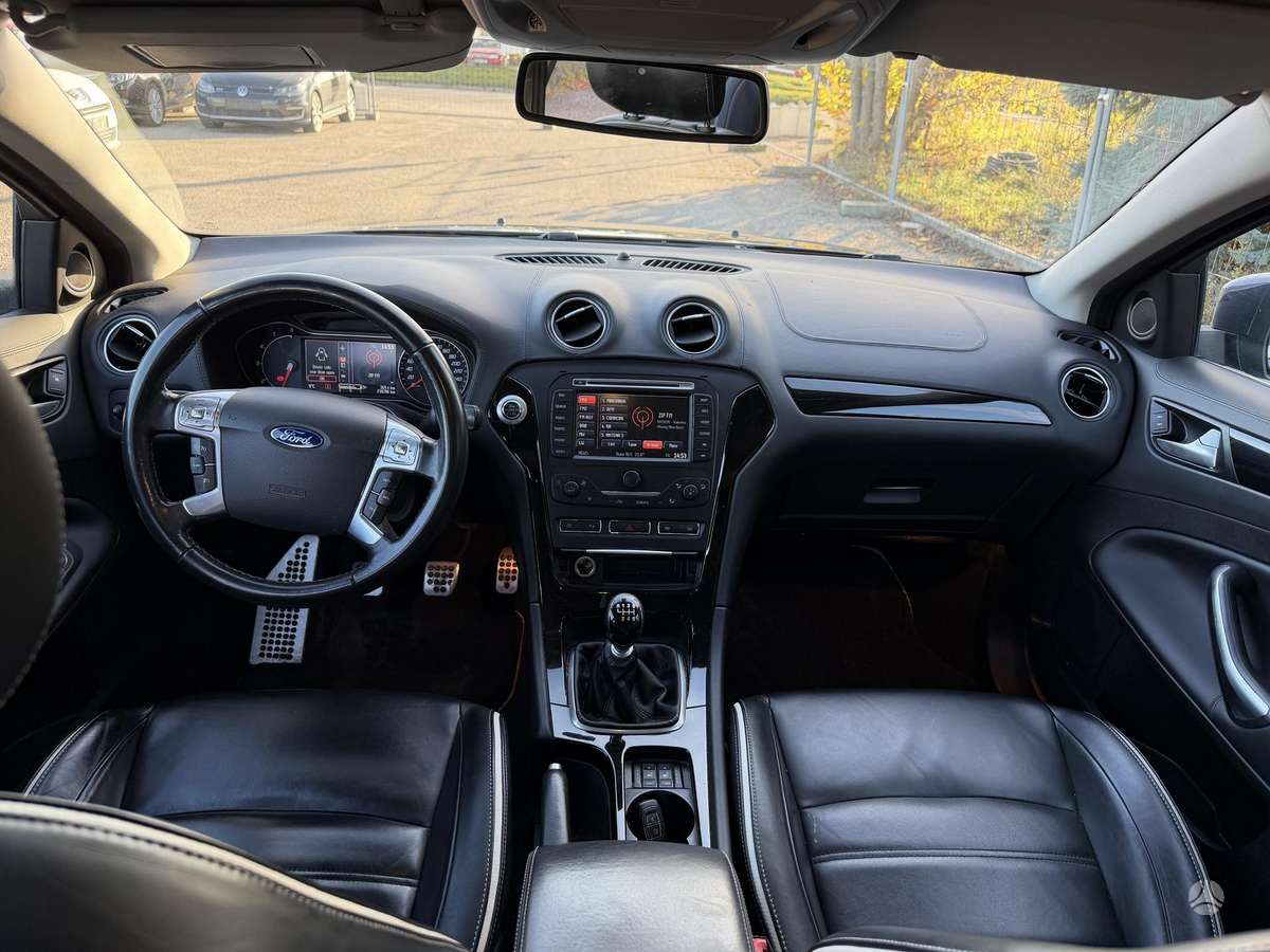 Ford Mondeo 2014 — photo 9