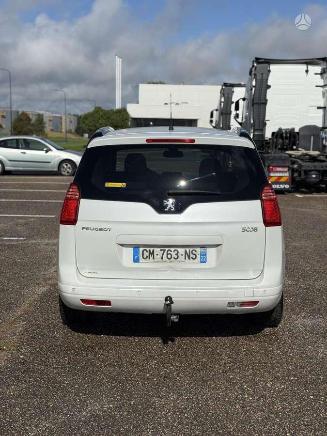 Peugeot 5008 2012 — photo 5