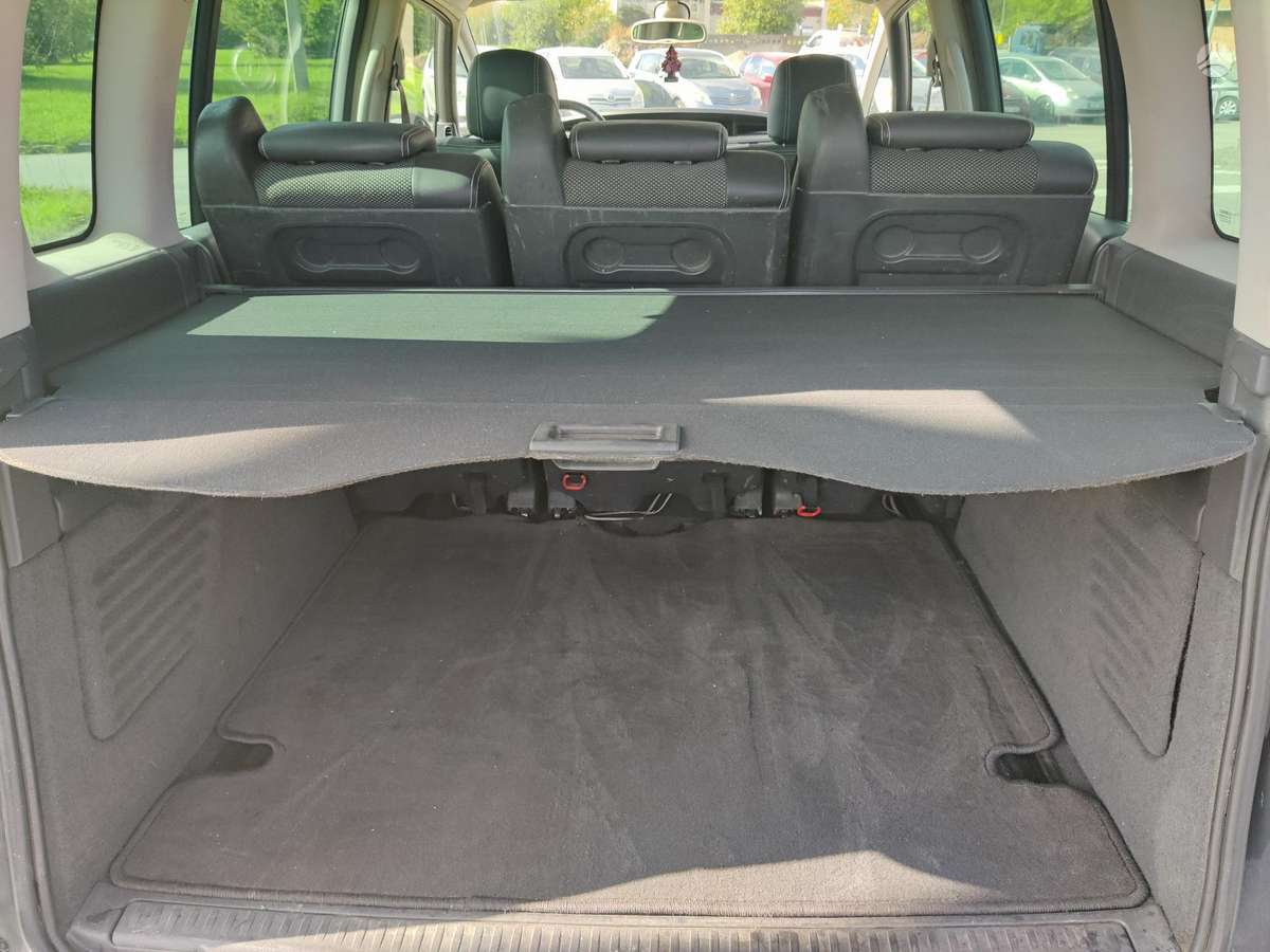 Renault Espace 2011 — photo 12