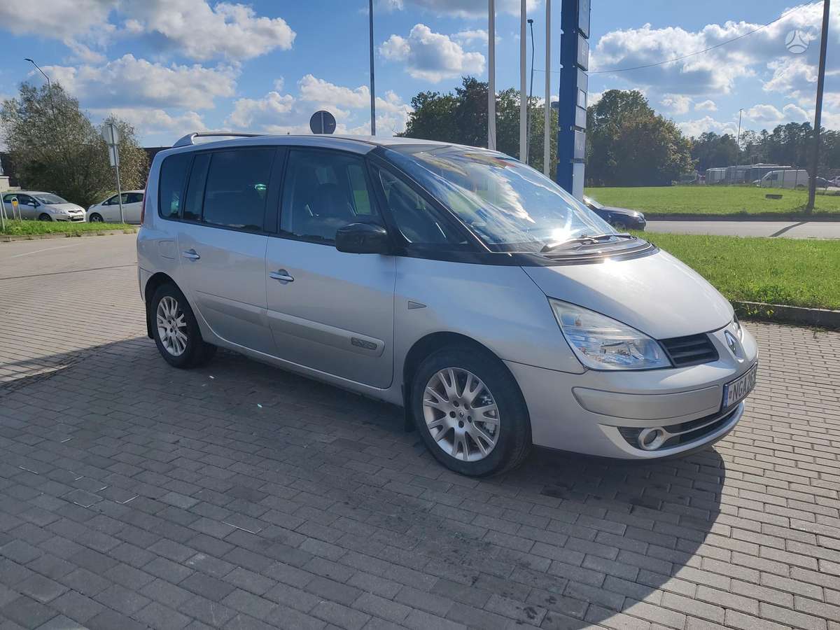 Renault Espace 2011 — engine 1995 cm³, 150 HP (110kW)