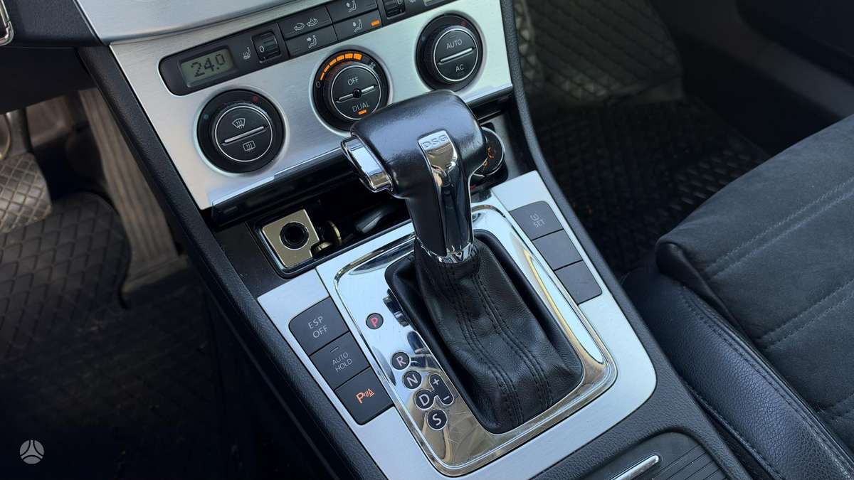 Volkswagen Passat 2008 — photo 16