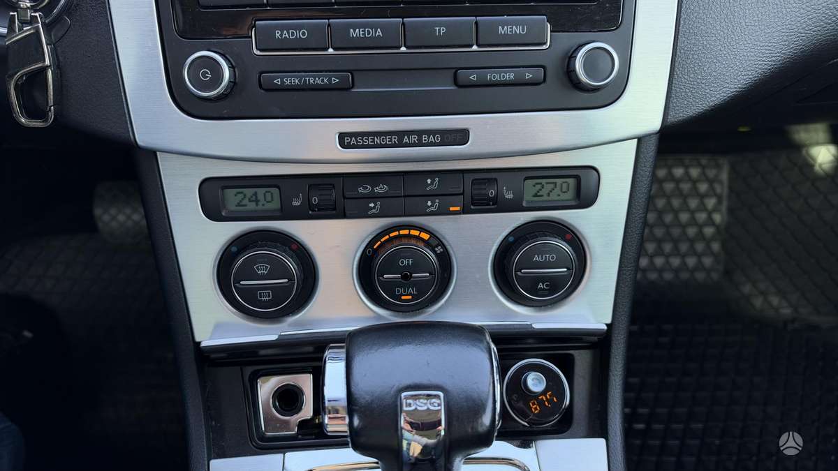 Volkswagen Passat 2008 — photo 19