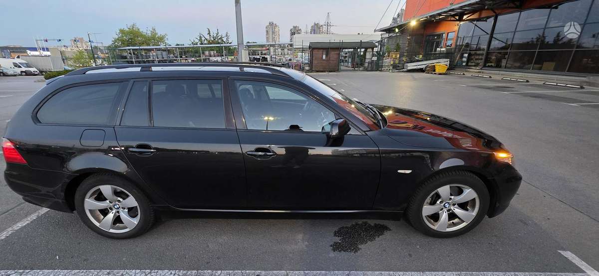BMW 535 2007 — engine 2993 cm³, 286 HP (210kW)