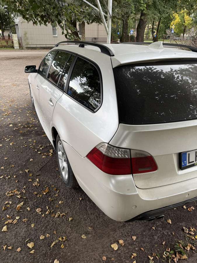 BMW 525 2005 — engine 2497 cm³, 177 HP (130kW)