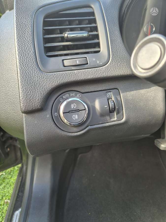 Opel Insignia 2014 — photo 16