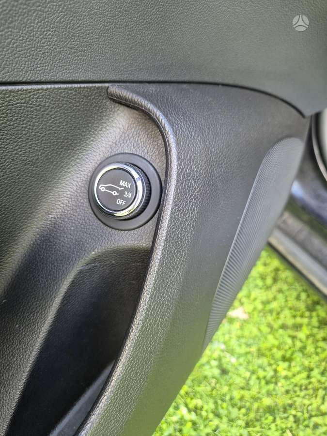Opel Insignia 2014 — photo 20