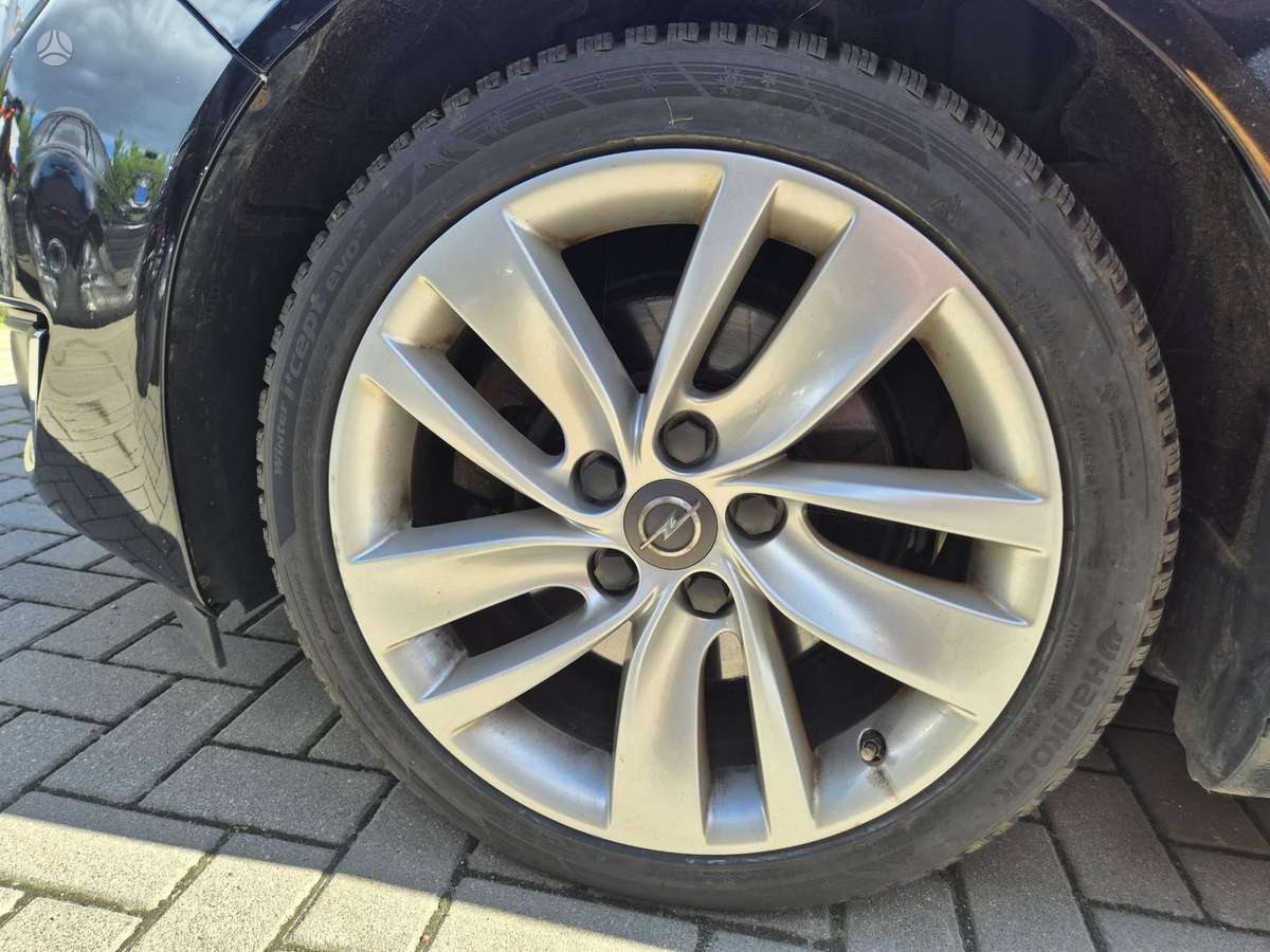 Opel Insignia 2014 — photo 31