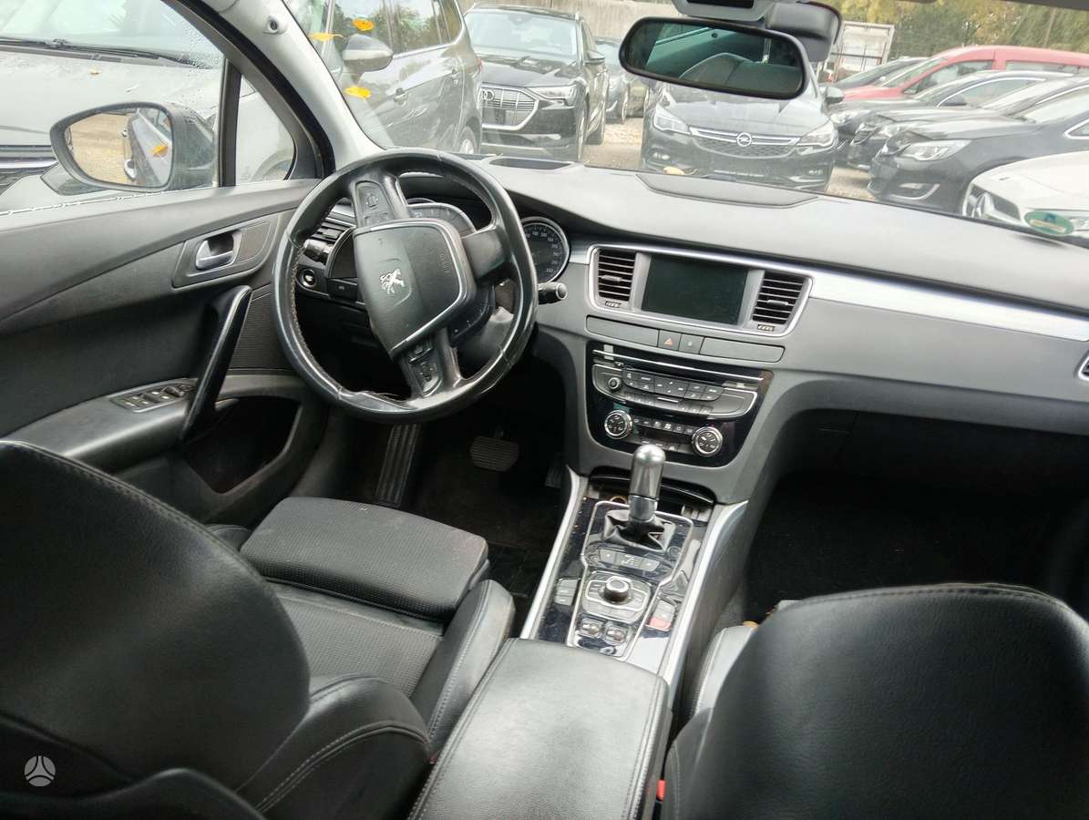 Peugeot 508 2011 — photo 12