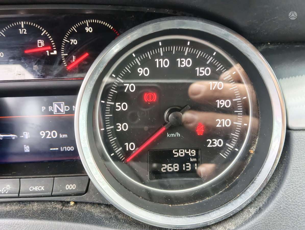 Peugeot 508 2011 — photo 15