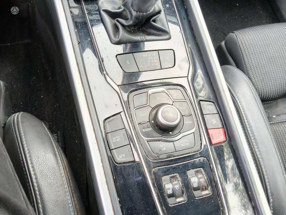 Peugeot 508 2011 — photo 17