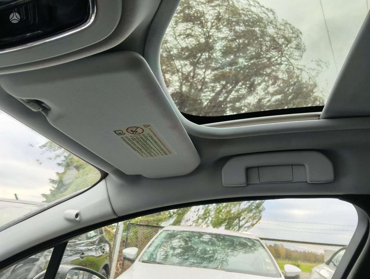 Peugeot 508 2011 — photo 18