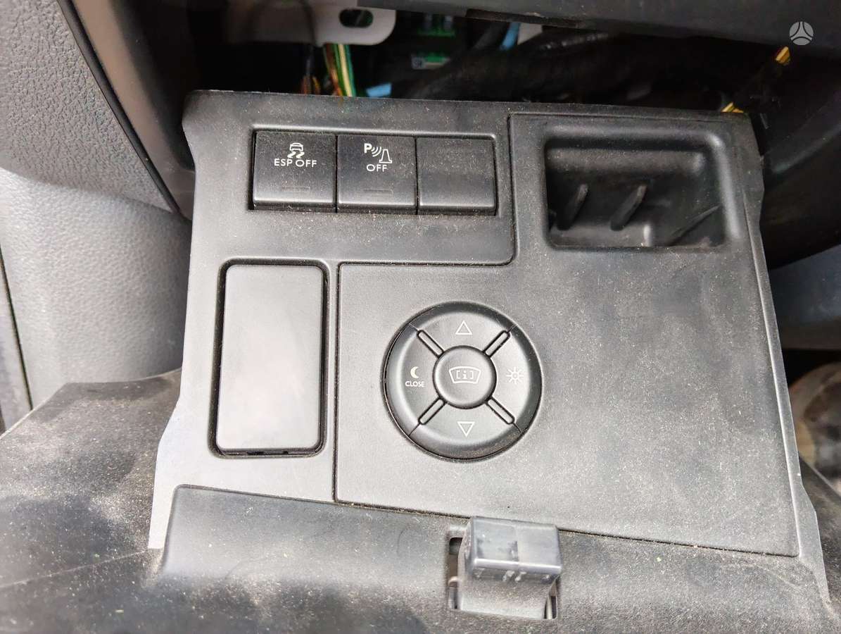 Peugeot 508 2011 — photo 19